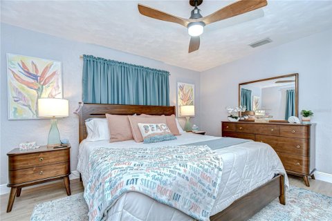 Casa en venta en Saint Petersburg, Florida, 3 dormitorios, 144.56 m2 № 2094301 - foto 14