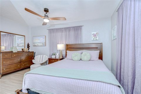 Casa en venta en Saint Petersburg, Florida, 3 dormitorios, 144.56 m2 № 2094301 - foto 12