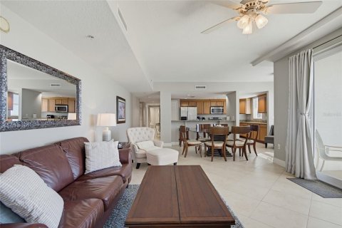 Copropriété à vendre à Daytona Beach Shores, Floride: 3 chambres, 173.36 m2 № 2437261 - photo 8