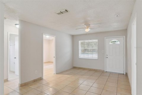 Villa ou maison à louer à Sanford, Floride: 4 chambres, 121.24 m2 № 2114291 - photo 2