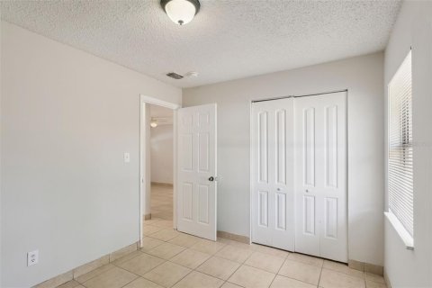 Villa ou maison à louer à Sanford, Floride: 4 chambres, 121.24 m2 № 2114291 - photo 6