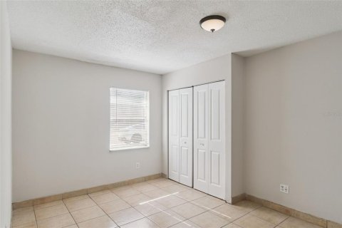 Villa ou maison à louer à Sanford, Floride: 4 chambres, 121.24 m2 № 2114291 - photo 9