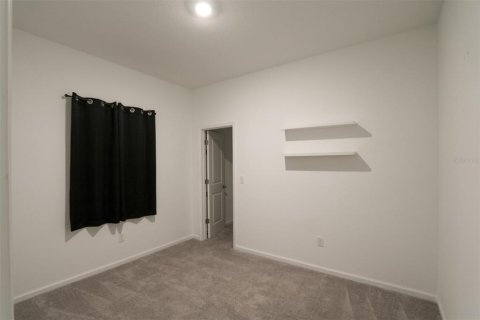 Villa ou maison à louer à Zephyrhills, Floride: 3 chambres, 126.81 m2 № 2377760 - photo 6