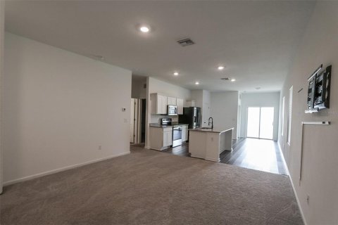 Villa ou maison à louer à Zephyrhills, Floride: 3 chambres, 126.81 m2 № 2377760 - photo 18