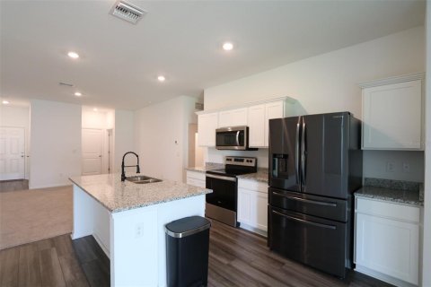 Villa ou maison à louer à Zephyrhills, Floride: 3 chambres, 126.81 m2 № 2377760 - photo 21