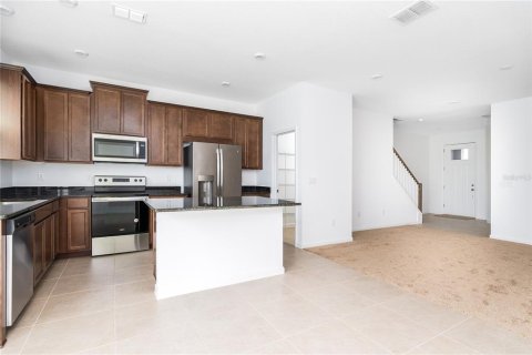 Снять в аренду таунхаус в Орландо, Флорида 6 комнат, 144.83м2, № 1835891 - фото 7