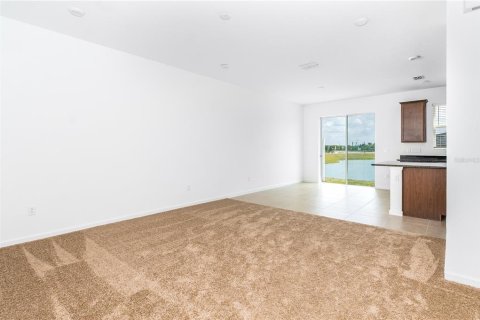 Снять в аренду таунхаус в Орландо, Флорида 6 комнат, 144.83м2, № 1835891 - фото 4