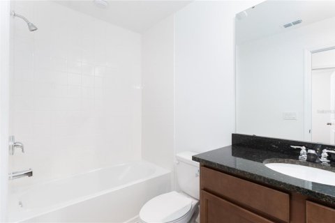 Снять в аренду таунхаус в Орландо, Флорида 6 комнат, 144.83м2, № 1835891 - фото 17