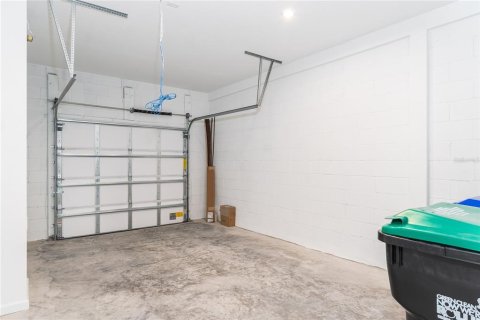 Снять в аренду таунхаус в Орландо, Флорида 6 комнат, 144.83м2, № 1835891 - фото 20