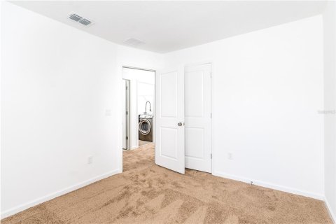 Снять в аренду таунхаус в Орландо, Флорида 6 комнат, 144.83м2, № 1835891 - фото 14