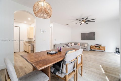 Townhouse in Davie, Florida 3 bedrooms, 177.63 sq.m. № 2068318 - photo 6