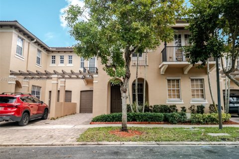 Townhouse in Davie, Florida 3 bedrooms, 177.63 sq.m. № 2068318 - photo 2