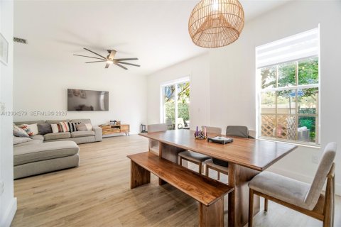 Townhouse in Davie, Florida 3 bedrooms, 177.63 sq.m. № 2068318 - photo 5