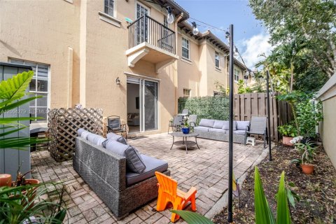 Townhouse in Davie, Florida 3 bedrooms, 177.63 sq.m. № 2068318 - photo 17