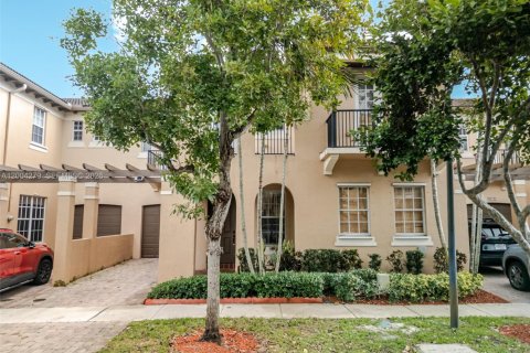 Townhouse in Davie, Florida 3 bedrooms, 177.63 sq.m. № 2068318