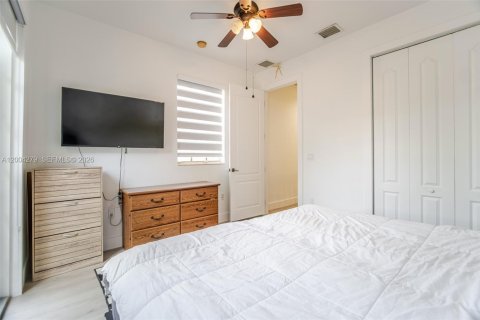 Townhouse in Davie, Florida 3 bedrooms, 177.63 sq.m. № 2068318 - photo 28