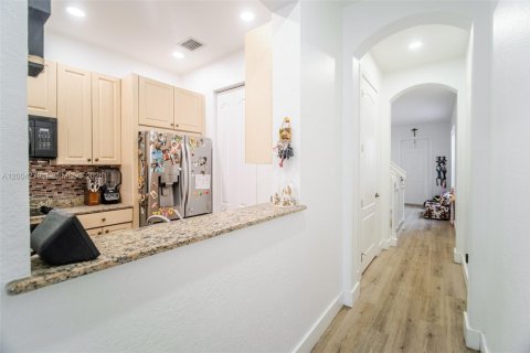 Townhouse in Davie, Florida 3 bedrooms, 177.63 sq.m. № 2068318 - photo 9