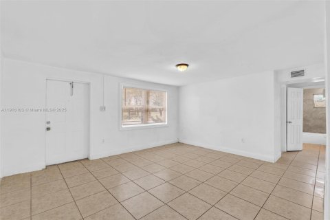 Casa en venta en Fort Lauderdale, Florida, 3 dormitorios, 116.31 m2 № 1970623 - foto 27