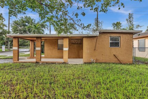 Casa en venta en Fort Lauderdale, Florida, 3 dormitorios, 116.31 m2 № 1970623 - foto 5