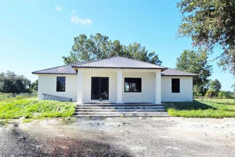 Casa en venta en Clewiston, Florida, 3 dormitorios, 141.77 m2 № 1992874 - foto 8