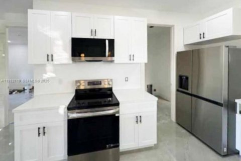 Villa ou maison à vendre à Clewiston, Floride: 3 chambres, 141.77 m2 № 1992874 - photo 18