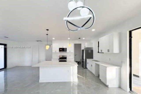 Villa ou maison à vendre à Clewiston, Floride: 3 chambres, 141.77 m2 № 1992874 - photo 10