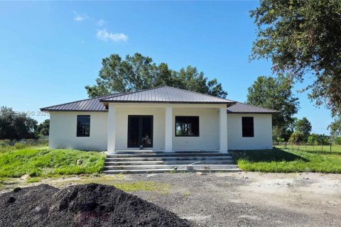 Casa en venta en Clewiston, Florida, 3 dormitorios, 141.77 m2 № 1992874 - foto 7