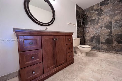 Touwnhouse à vendre à Doral, Floride: 2 chambres, 133.69 m2 № 2065060 - photo 9