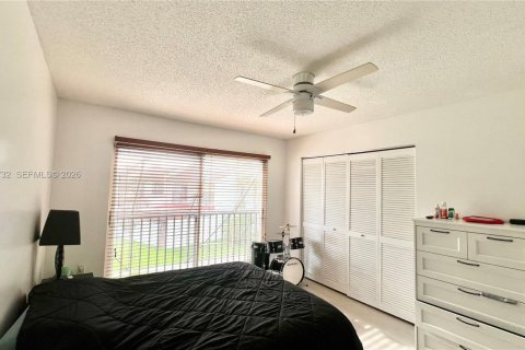 Touwnhouse à vendre à Doral, Floride: 2 chambres, 133.69 m2 № 2065060 - photo 8