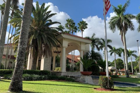 Touwnhouse à vendre à Doral, Floride: 2 chambres, 133.69 m2 № 2065060 - photo 13