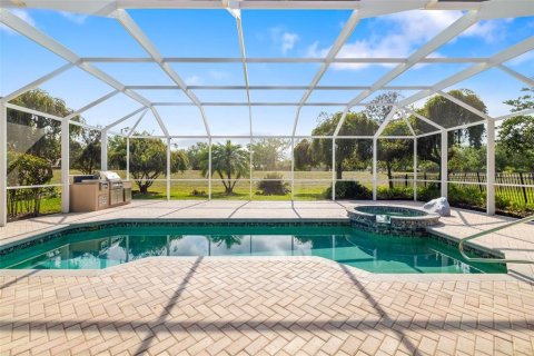 Villa ou maison à vendre à Bradenton, Floride: 3 chambres, 205.87 m2 № 1630845 - photo 3