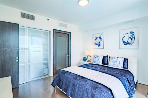 Condominio en venta en Miami, Florida, 3 dormitorios, 201.78 m2 № 2064860 - foto 23