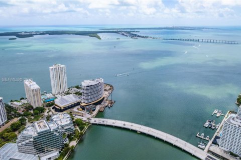 Condo in Miami, Florida, 3 bedrooms  № 2064860