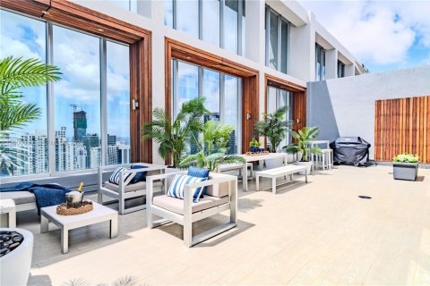Condominio en venta en Miami, Florida, 3 dormitorios, 201.78 m2 № 2064860 - foto 6