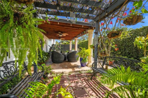 Casa en venta en Miami, Florida, 3 dormitorios, 127.46 m2 № 2040110 - foto 29