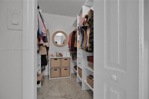 Casa en venta en Miami, Florida, 3 dormitorios, 127.46 m2 № 2040110 - foto 22