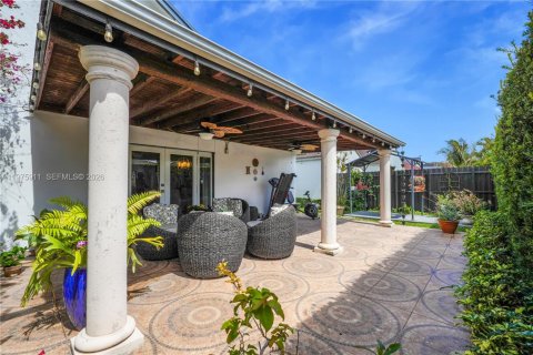 Casa en venta en Miami, Florida, 3 dormitorios, 127.46 m2 № 2040110 - foto 26
