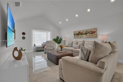 Casa en venta en Miami, Florida, 3 dormitorios, 127.46 m2 № 2040110 - foto 5