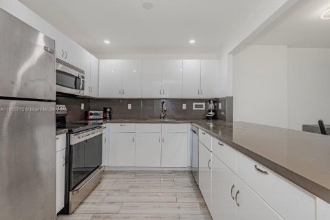 Copropriété à louer à Miami Beach, Floride: 1 chambre, 81.75 m2 № 1418644 - photo 13