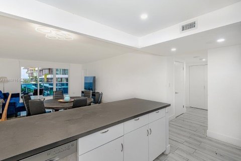 Copropriété à louer à Miami Beach, Floride: 1 chambre, 81.75 m2 № 1418644 - photo 15