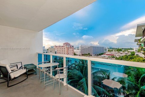 Copropriété à louer à Miami Beach, Floride: 1 chambre, 81.75 m2 № 1418644 - photo 2