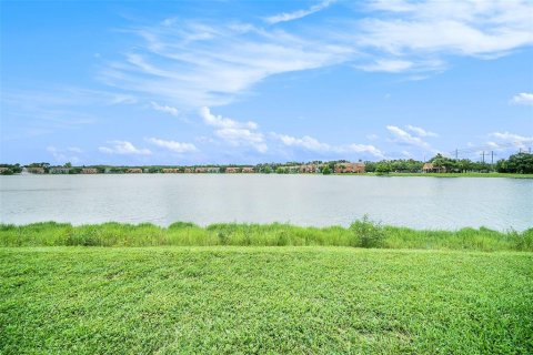 Condo in Tampa, Florida, 1 bedroom  № 1813086 - photo 18