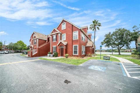 Condo in Tampa, Florida, 1 bedroom  № 1813086 - photo 3