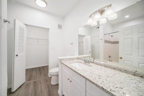 Condo in Tampa, Florida, 1 bedroom  № 1813086 - photo 14