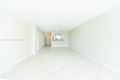 Condo in Fort Lauderdale, Florida, 1 bedroom  № 1943973 - photo 9