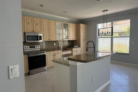 Villa ou maison à louer à Miramar, Floride: 5 chambres, 244.98 m2 № 1842743 - photo 3