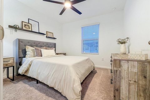 Touwnhouse à louer à Gibsonton, Floride: 3 chambres, 136.66 m2 № 2412747 - photo 10