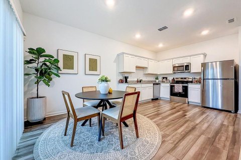 Touwnhouse à louer à Gibsonton, Floride: 3 chambres, 136.66 m2 № 2412747 - photo 28