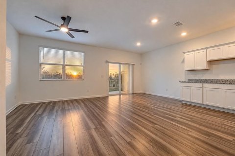 Touwnhouse à louer à Gibsonton, Floride: 3 chambres, 136.66 m2 № 2412747 - photo 25