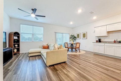Touwnhouse à louer à Gibsonton, Floride: 3 chambres, 136.66 m2 № 2412747 - photo 26